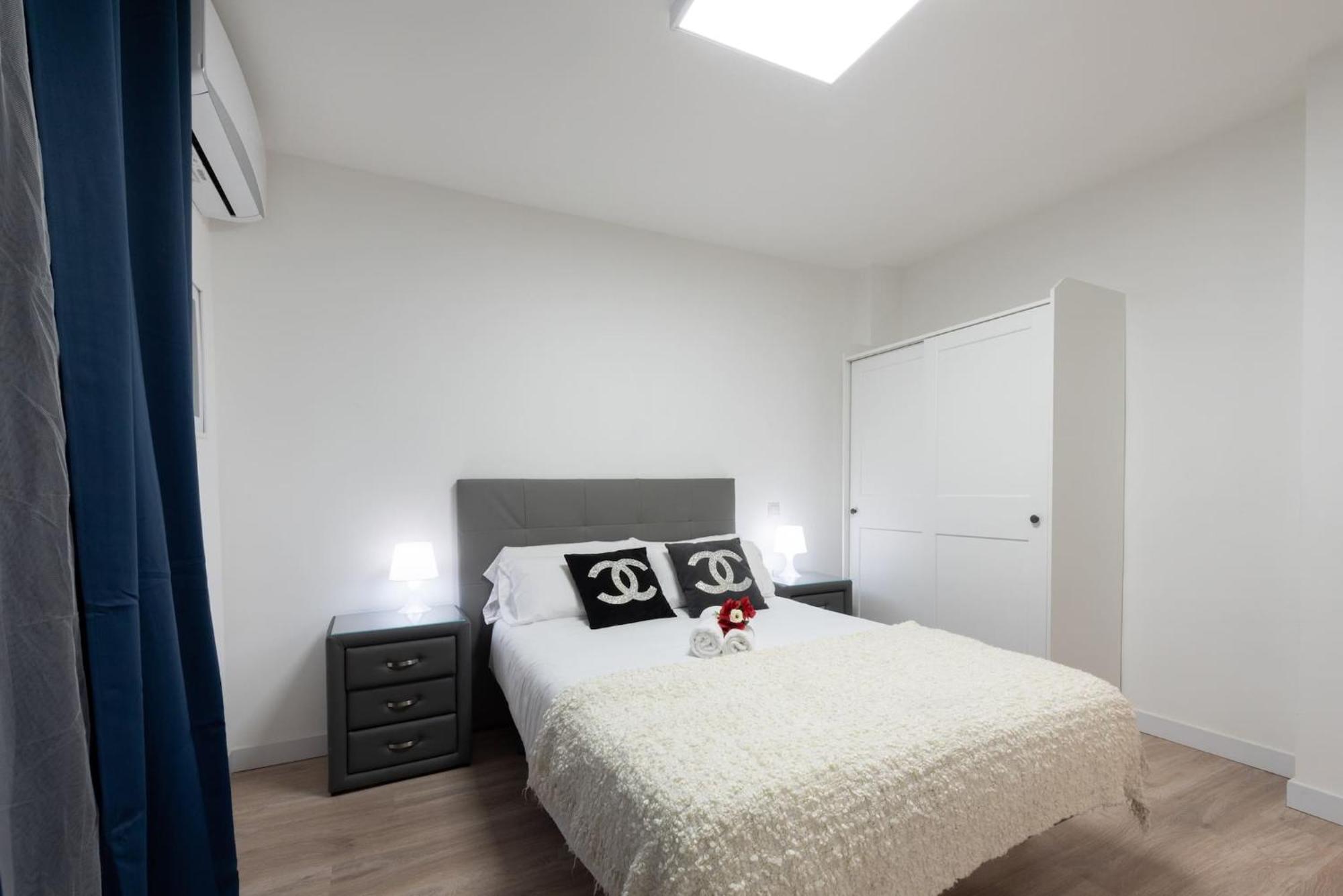 Apartamentos Day Madrid Santo Domingo Centro Gran Via Sol Malasana 外观 照片