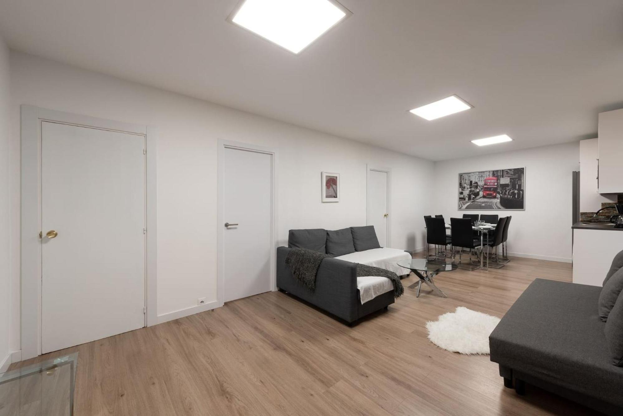 Apartamentos Day Madrid Santo Domingo Centro Gran Via Sol Malasana 外观 照片