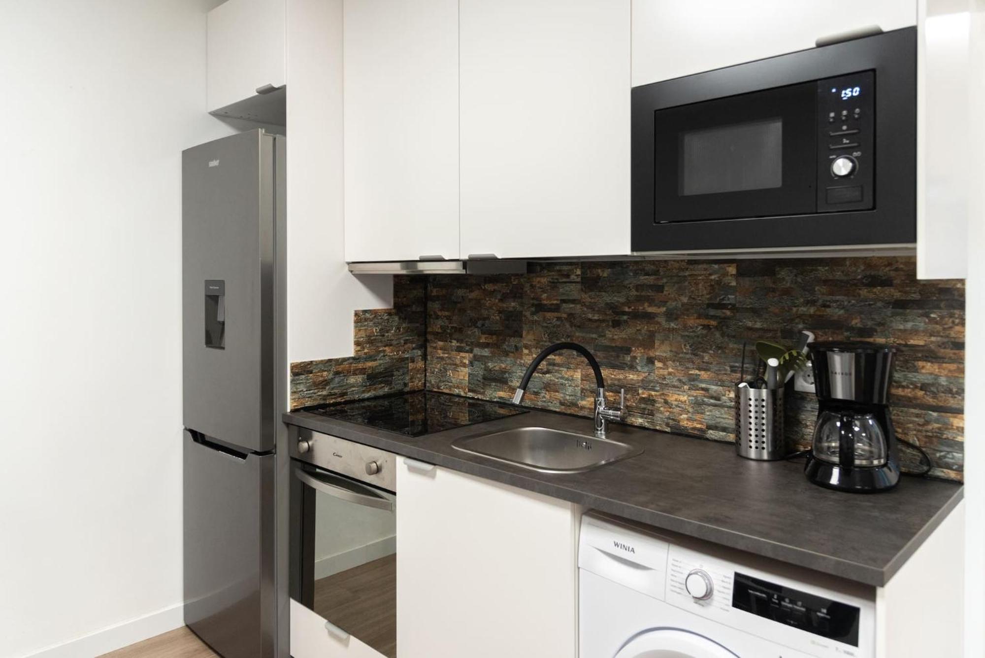 Apartamentos Day Madrid Santo Domingo Centro Gran Via Sol Malasana 外观 照片