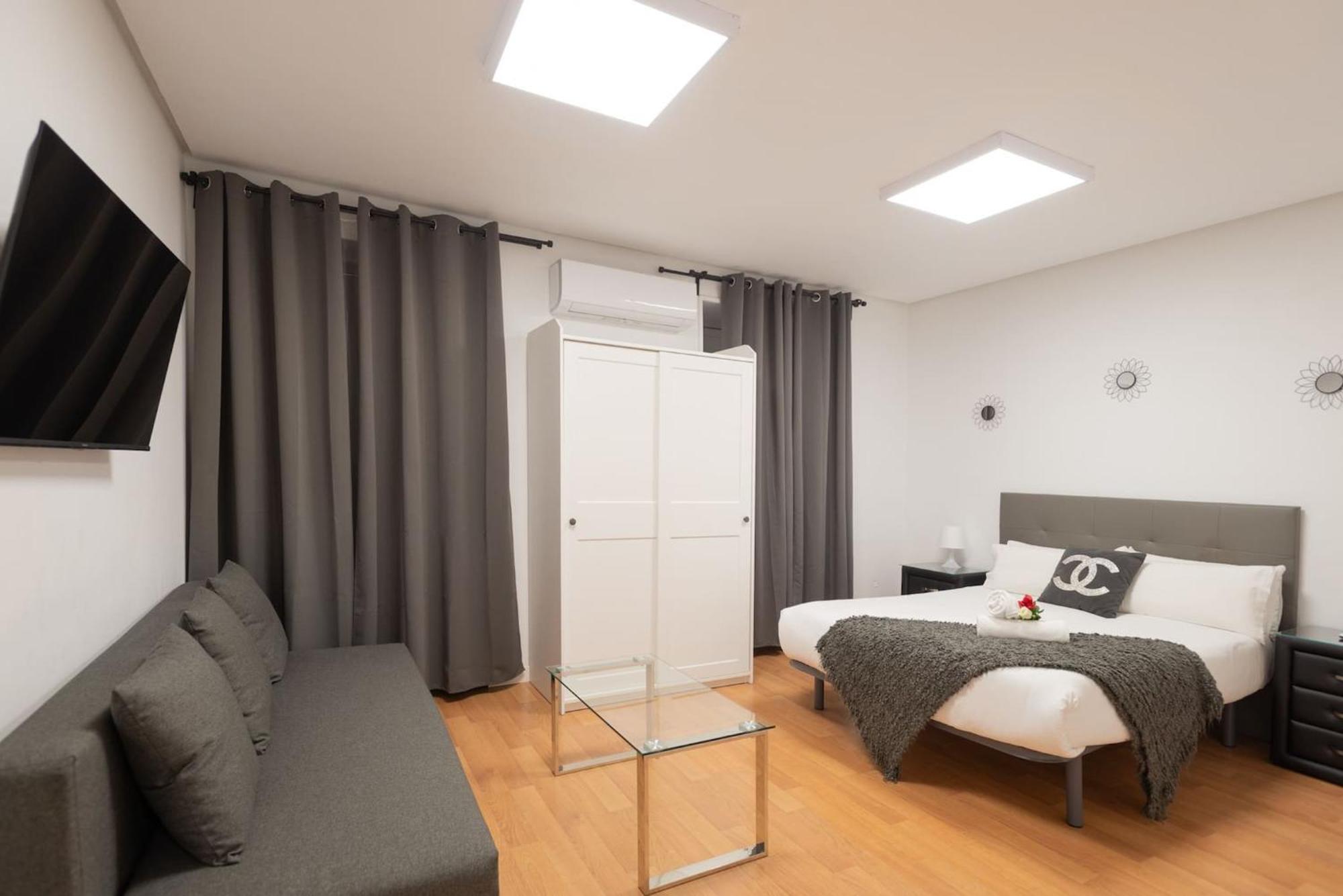Apartamentos Day Madrid Santo Domingo Centro Gran Via Sol Malasana 外观 照片