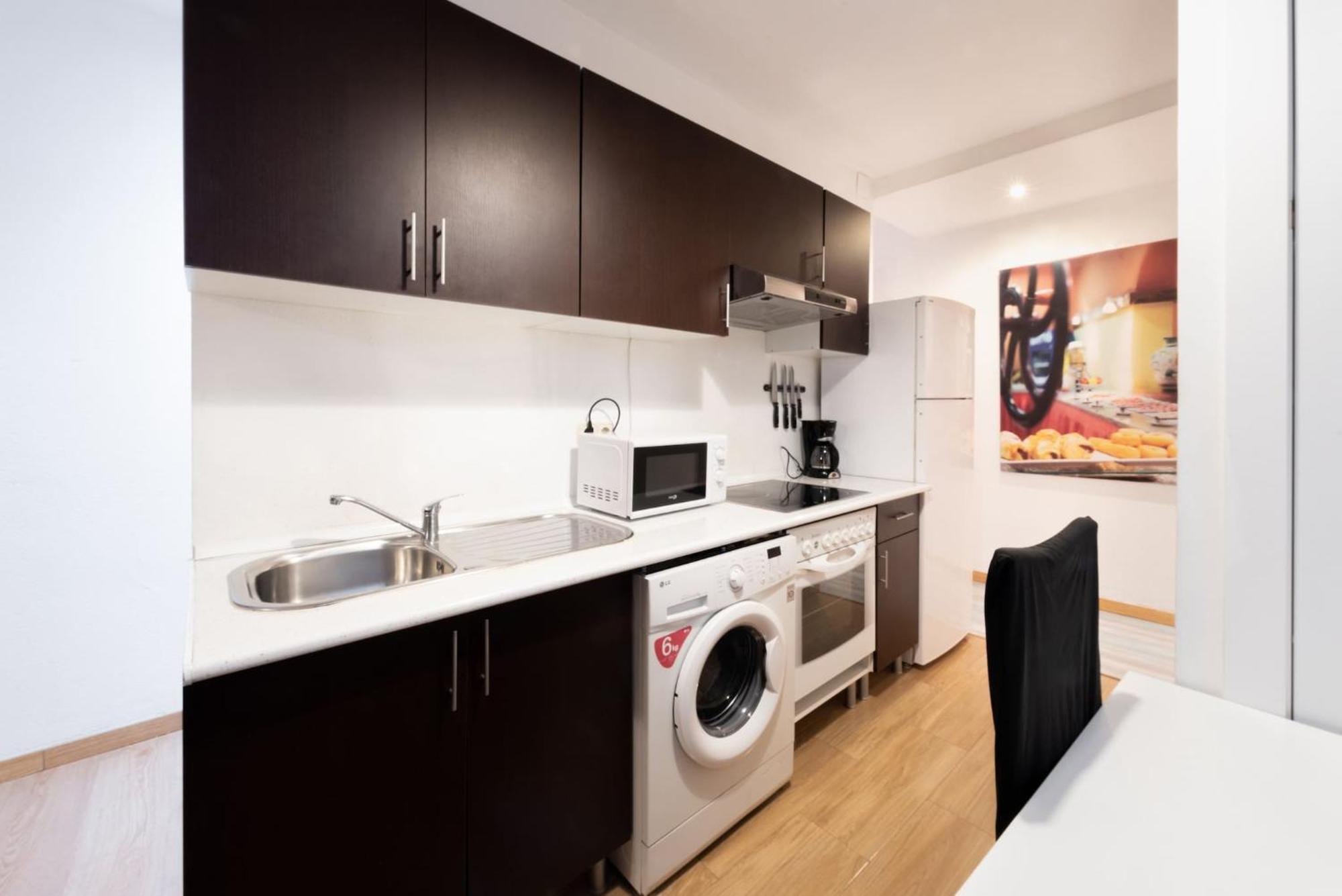 Apartamentos Day Madrid Santo Domingo Centro Gran Via Sol Malasana 外观 照片